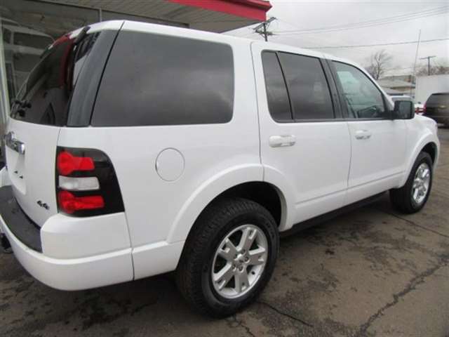 2010 Ford Explorer 4x4 XLT 4dr SUV